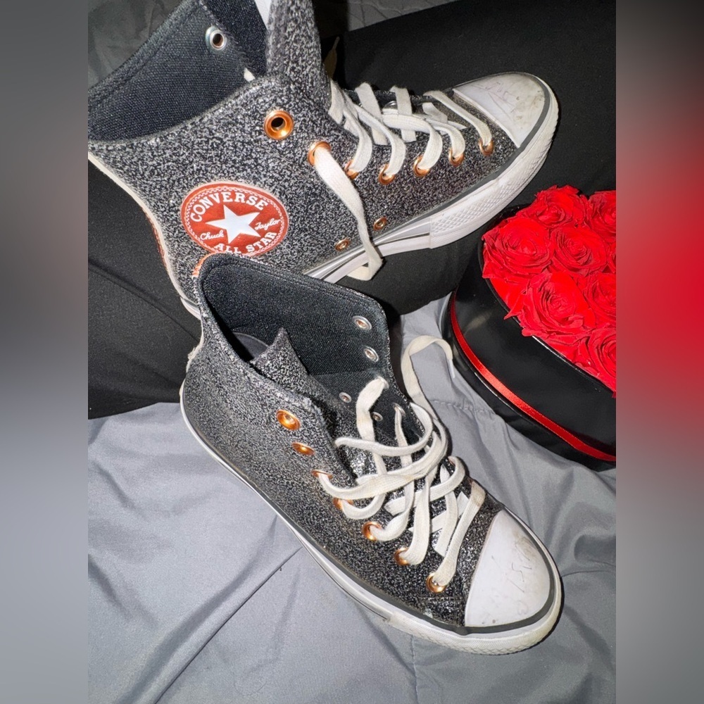 💥Sale💥Converse Women's Gray Sparkle with Rose Gold Accents High-Top Sneakers